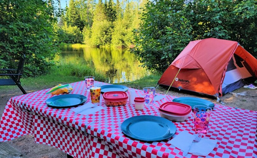 Picnic table set for meal, Photographer: Josie DinsmoreSummer 2022